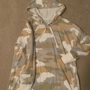 Aerie Cute camo hoodie. Size small